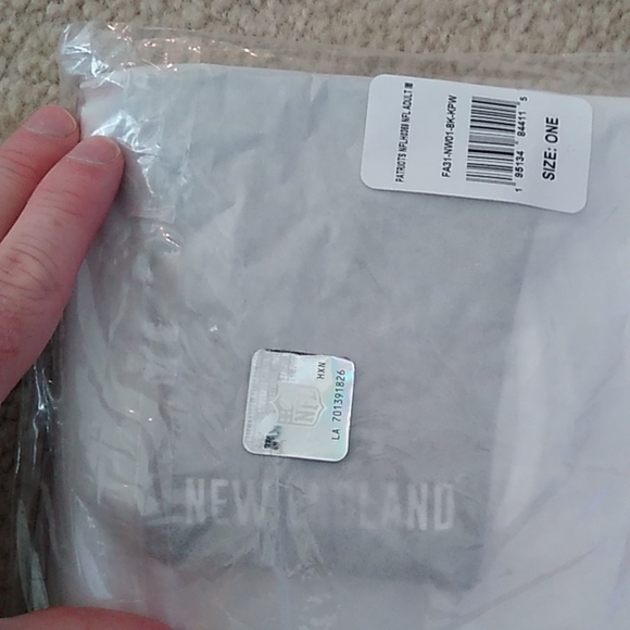 Fanatics New England Patriots 4pk Facemask - Picture 3 of 4